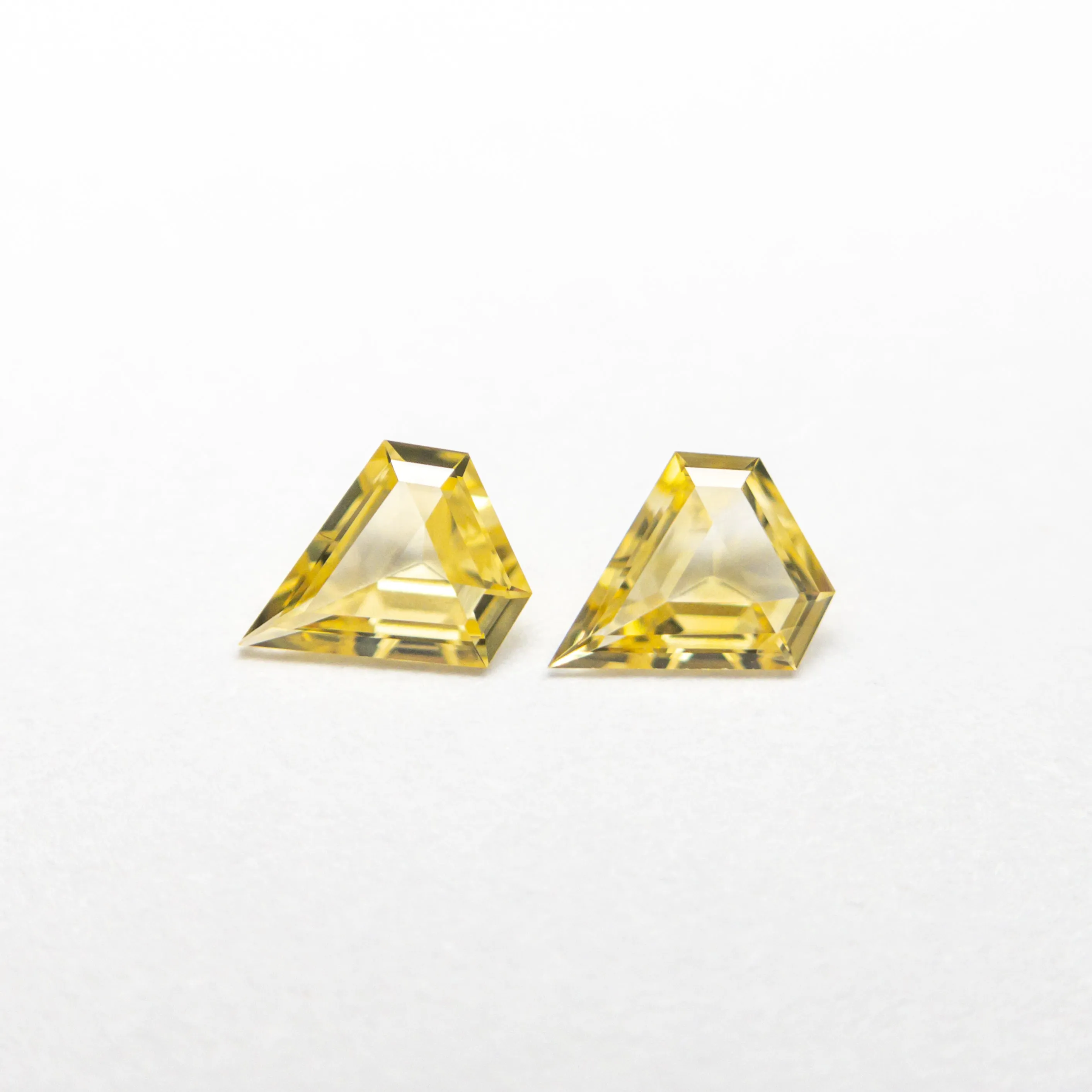 0.21cttw 2pc 4.02x3.46x1.39mm 4.04x3.47x1.22mm Shield Step Cut Sapphire Matching Pair 22793-01