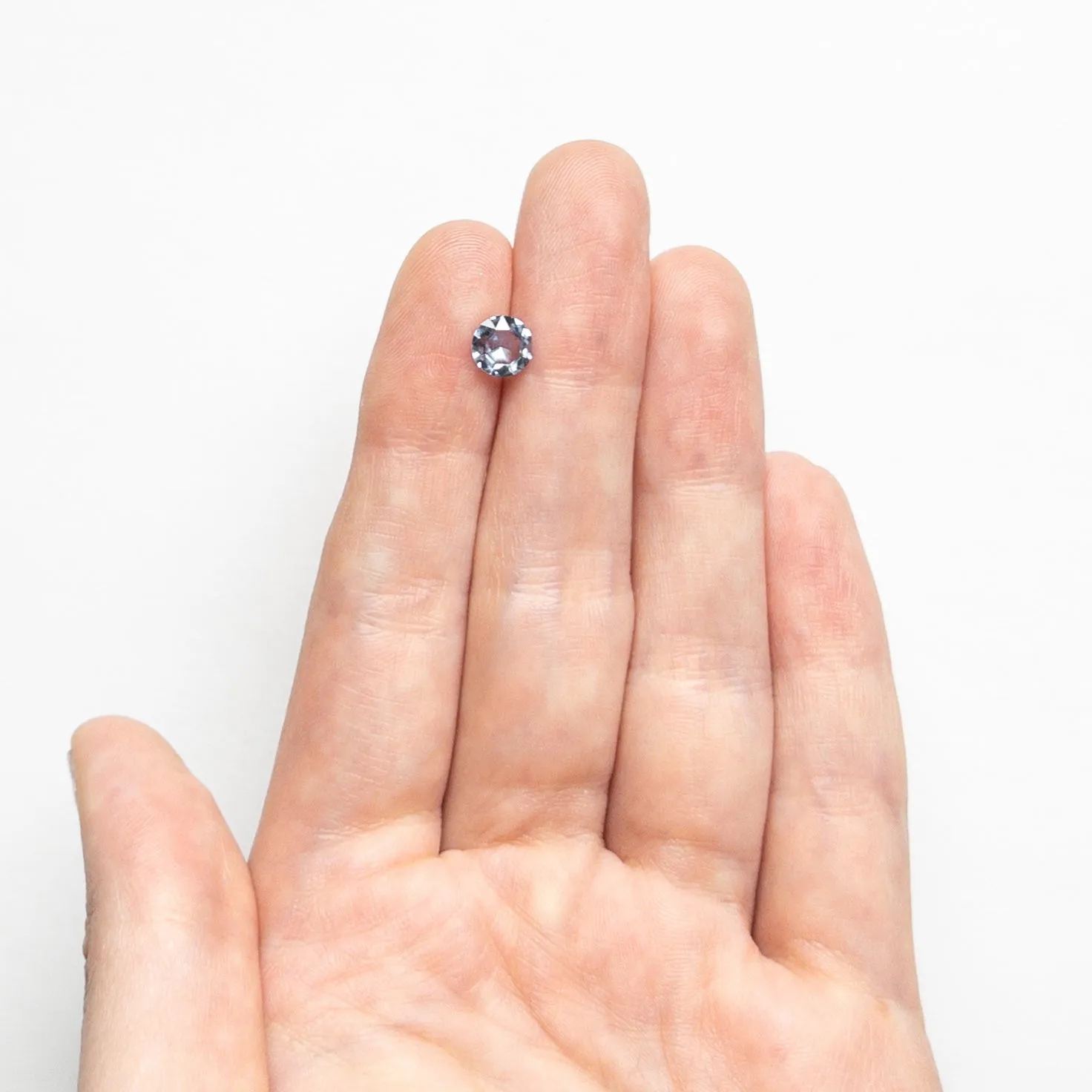 0.81ct 6.01x6.00x3.01mm Round Brilliant Sapphire 23745-01