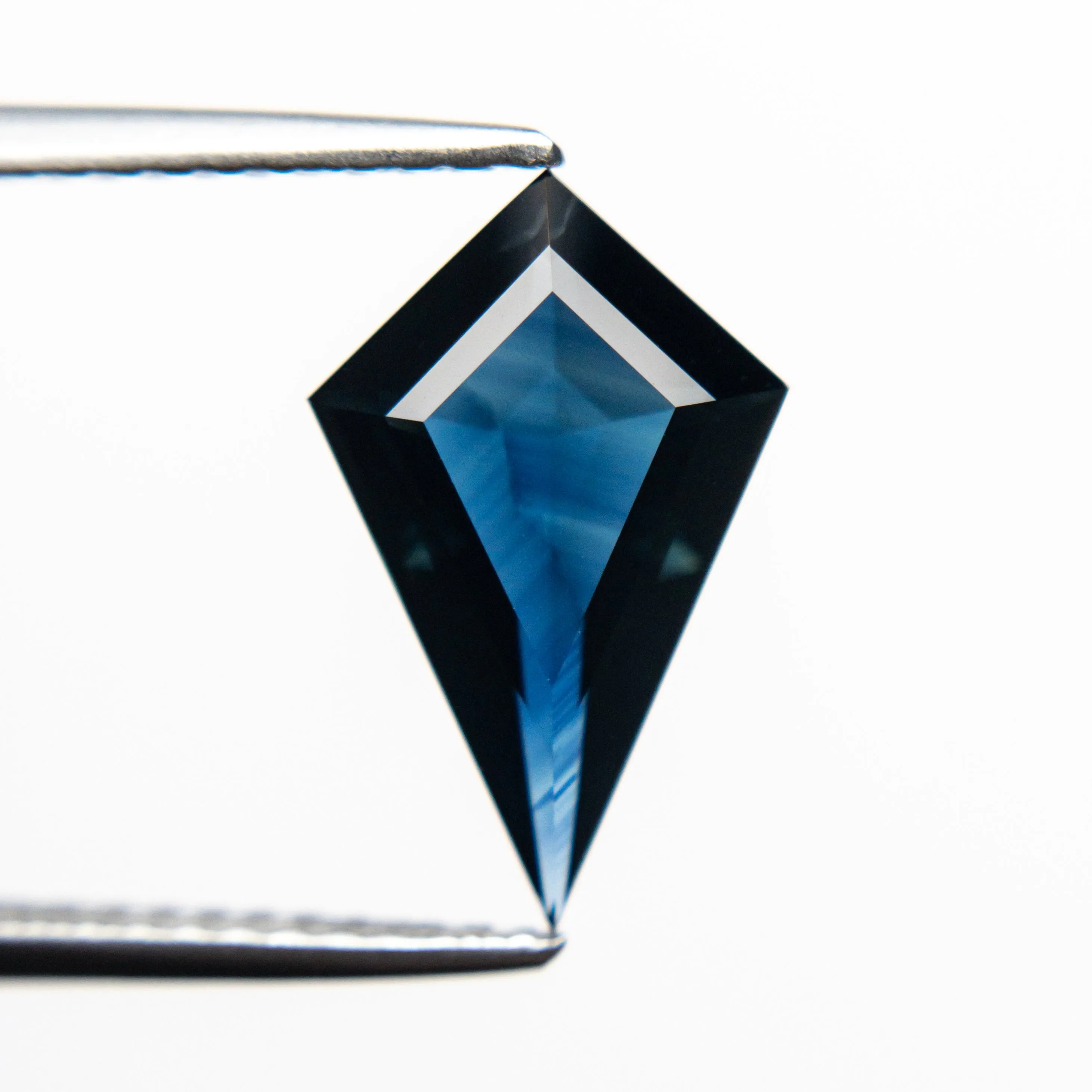 1.75ct 12.61x7.92x3.32mm Kite Step Cut Sapphire 22269-06 