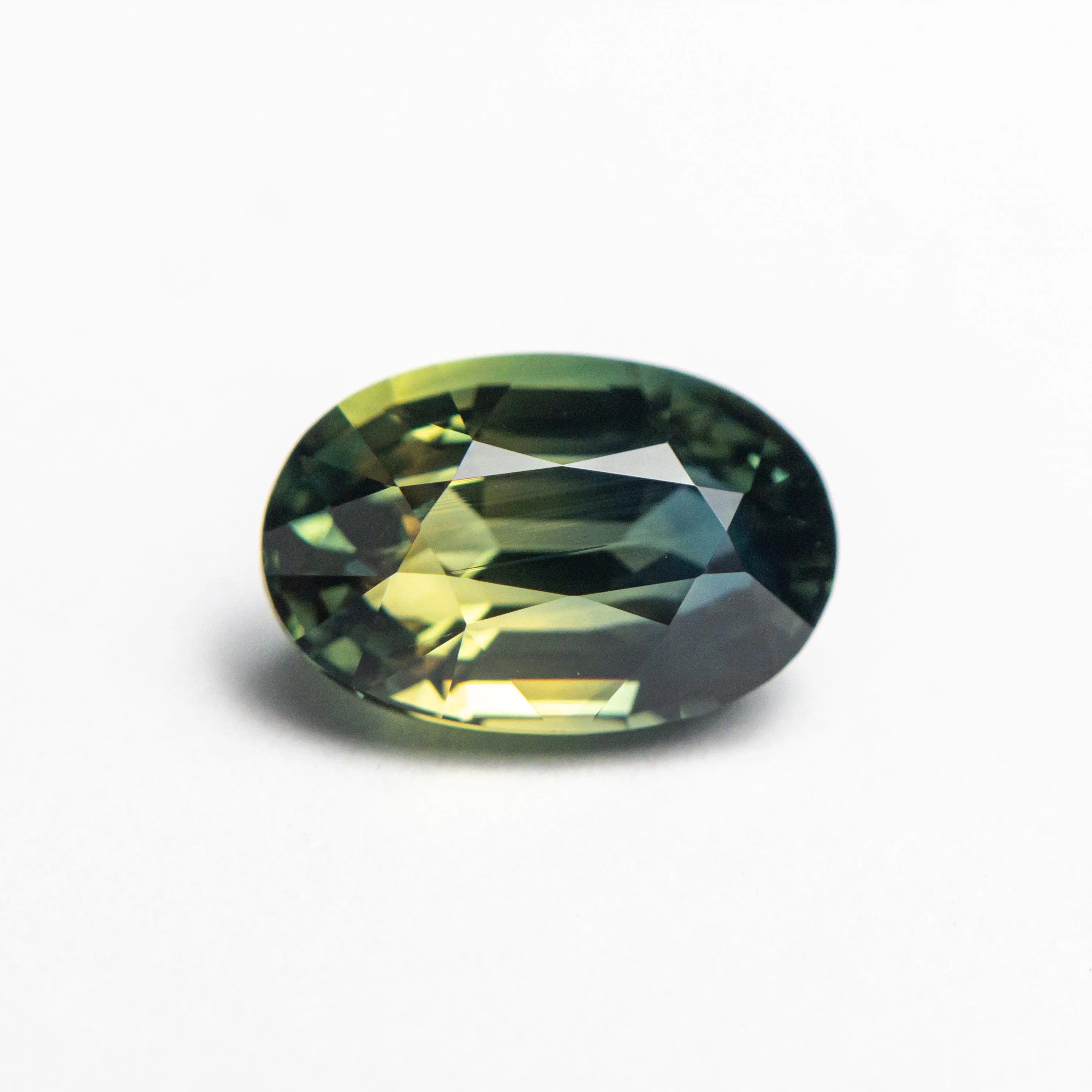 2.12ct 8.79x5.84x4.80mm Oval Brilliant Sapphire 23439-10