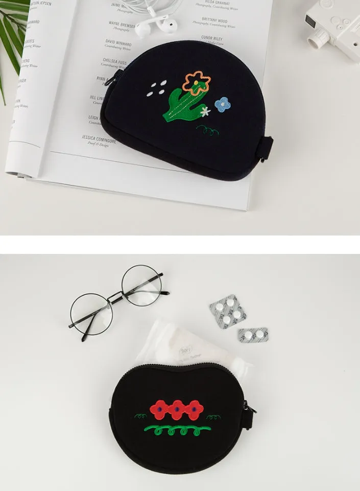 Black Navy Flowers Cactus Pouches Cute Characters Purses Handbags Card Cosmetics Coin Wallets Key Airpods Cases Embroidery