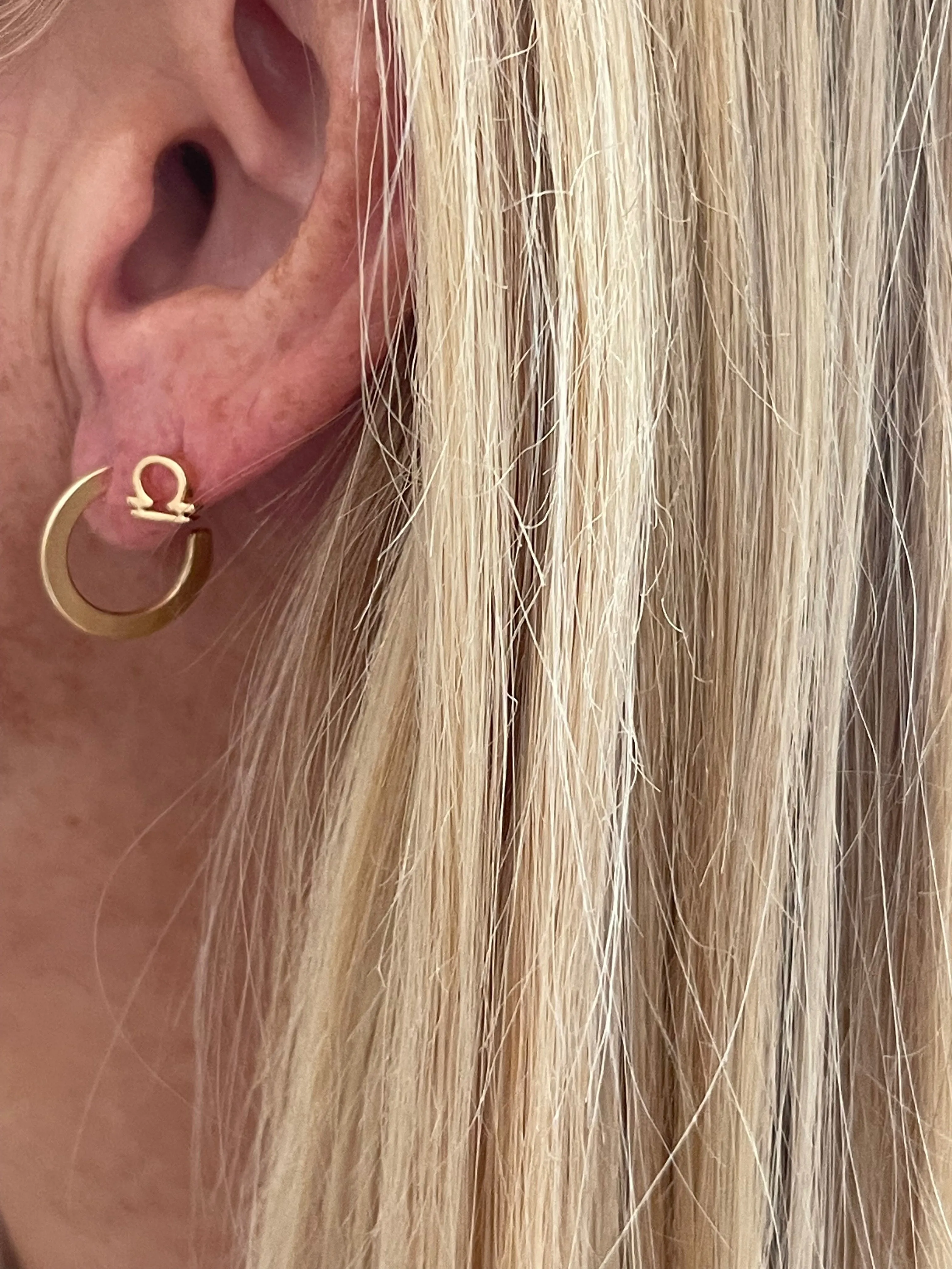 Lind Hoop Earrings