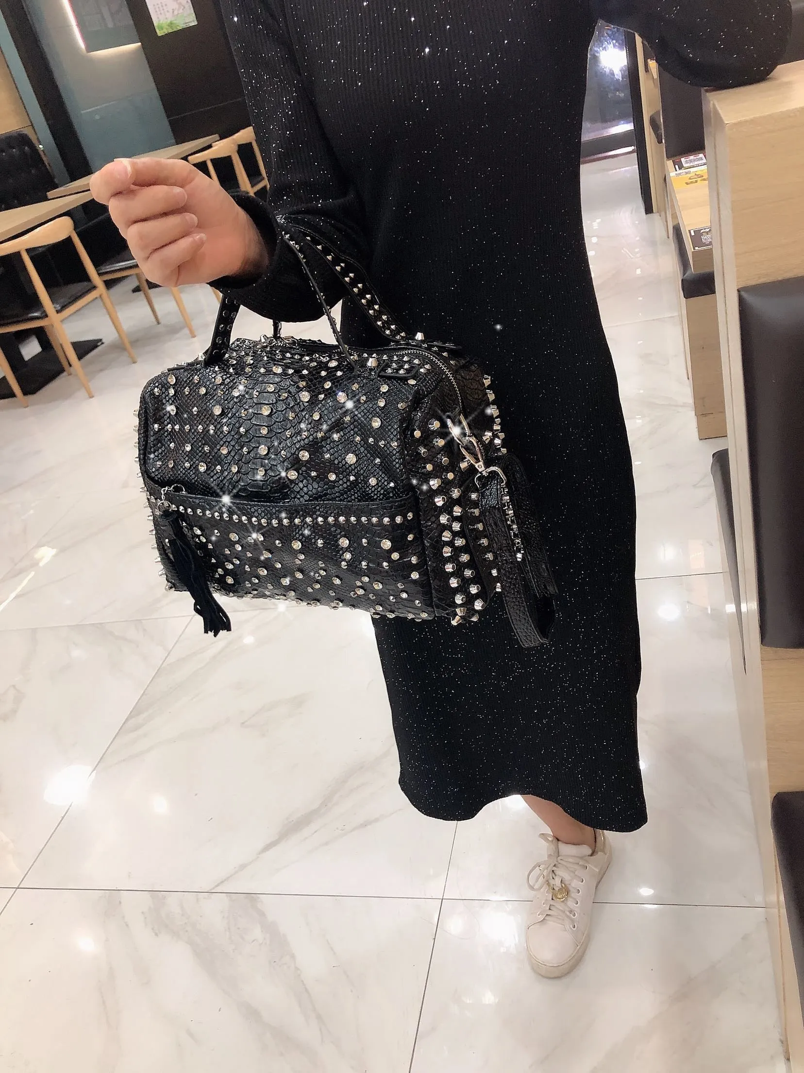 Women's Luxury Fashion Portable Rivet Diamonds Shoulder Handbag